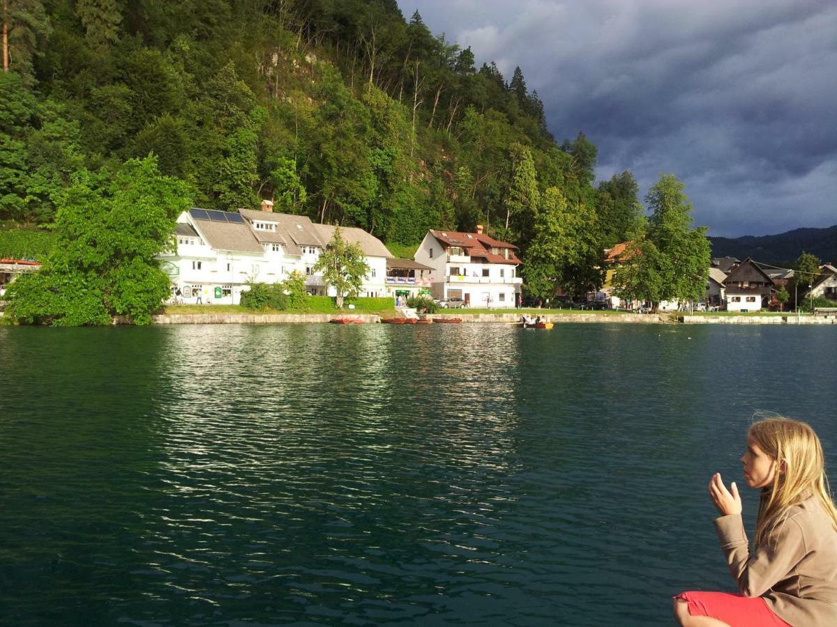 Pletna Lake View Apartment Bled Luaran gambar